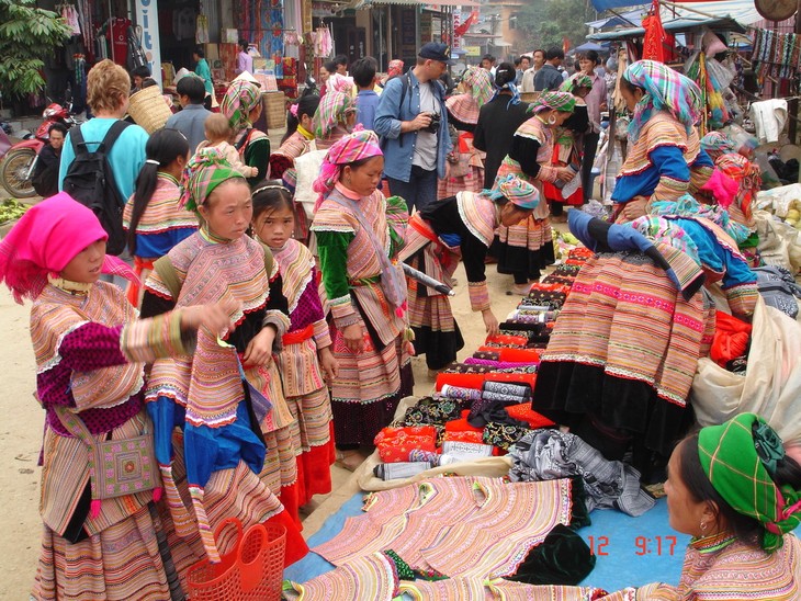 Bac Ha market in the early days of the lunar New Year - ảnh 2